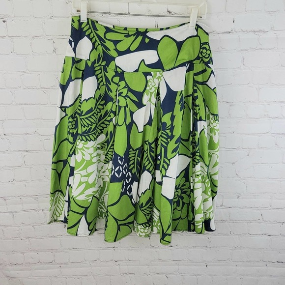New York & Company ALine Multicolored Floral Skirt w/Side Zipper Size 6 - Picture 2 of 10